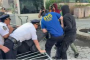梦解大全洛杉矶之后，纽约也乱了，超20人被捕